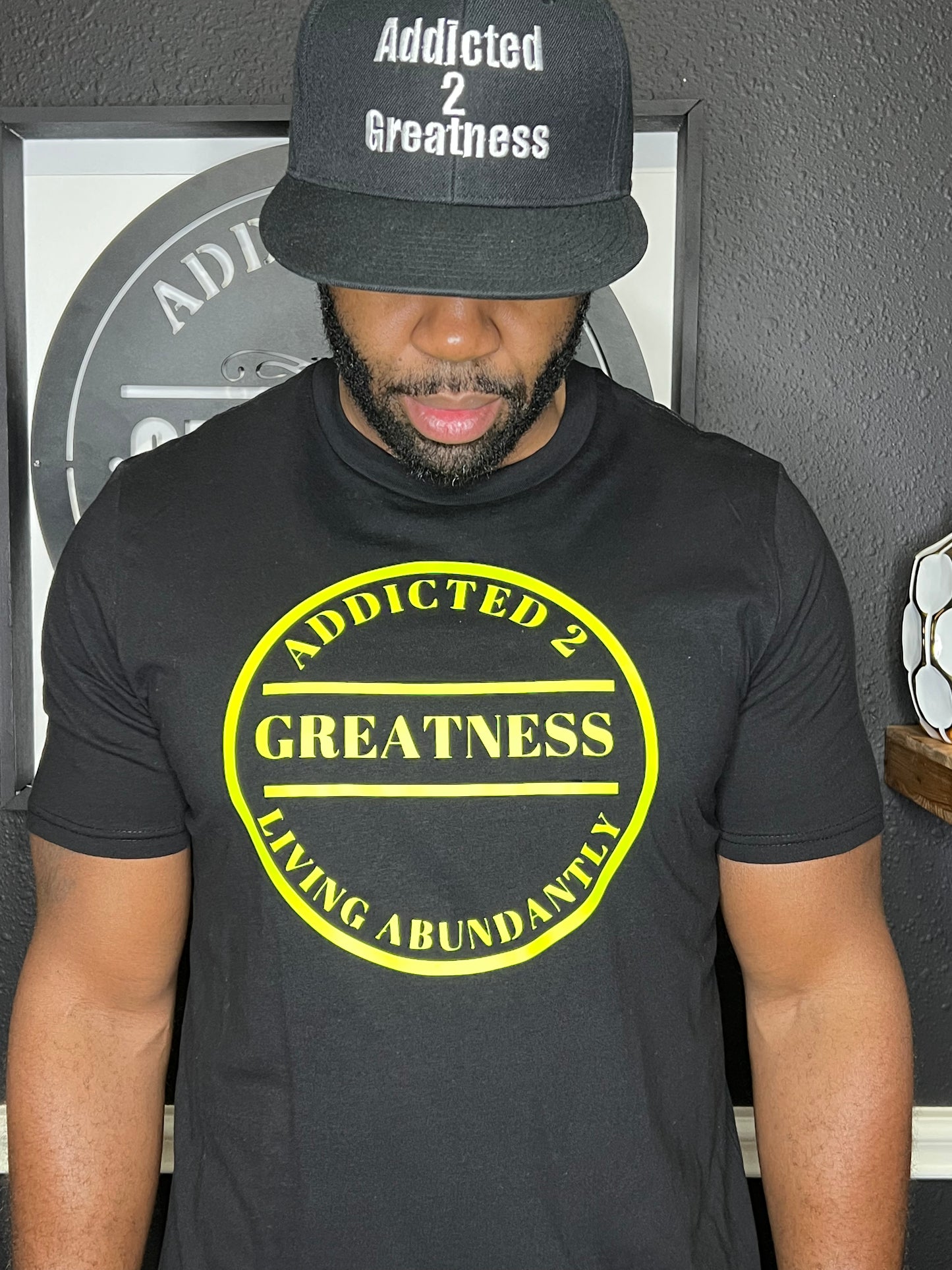 Addicted 2 Greatness Men T-shirt circle logo